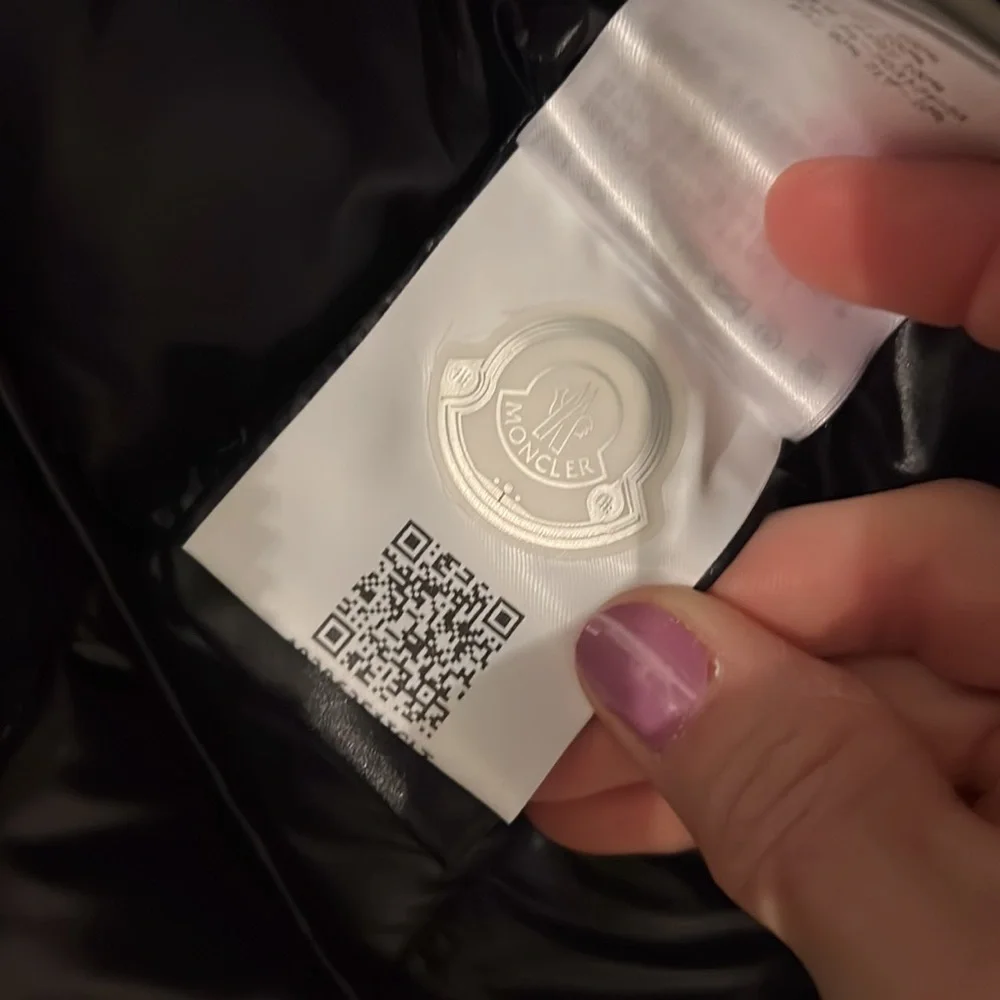 Moncler Fulmarus Winter Coat Womens - Picture 9 of 13